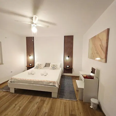 Tatil Evi Kim Mokošica